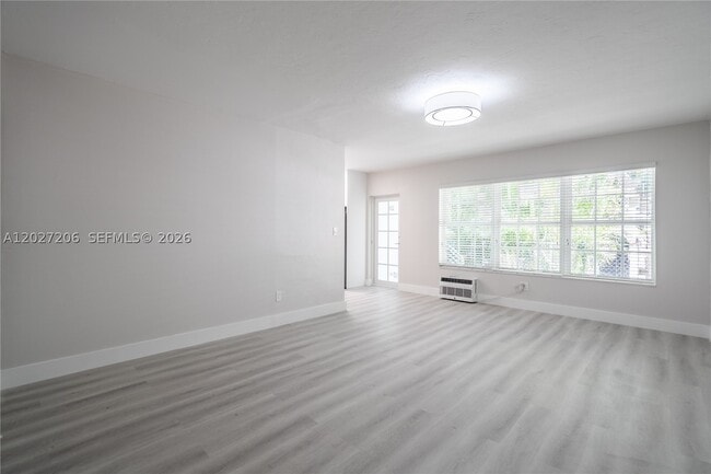 Photo - 2418 Flamingo Dr Unit 7