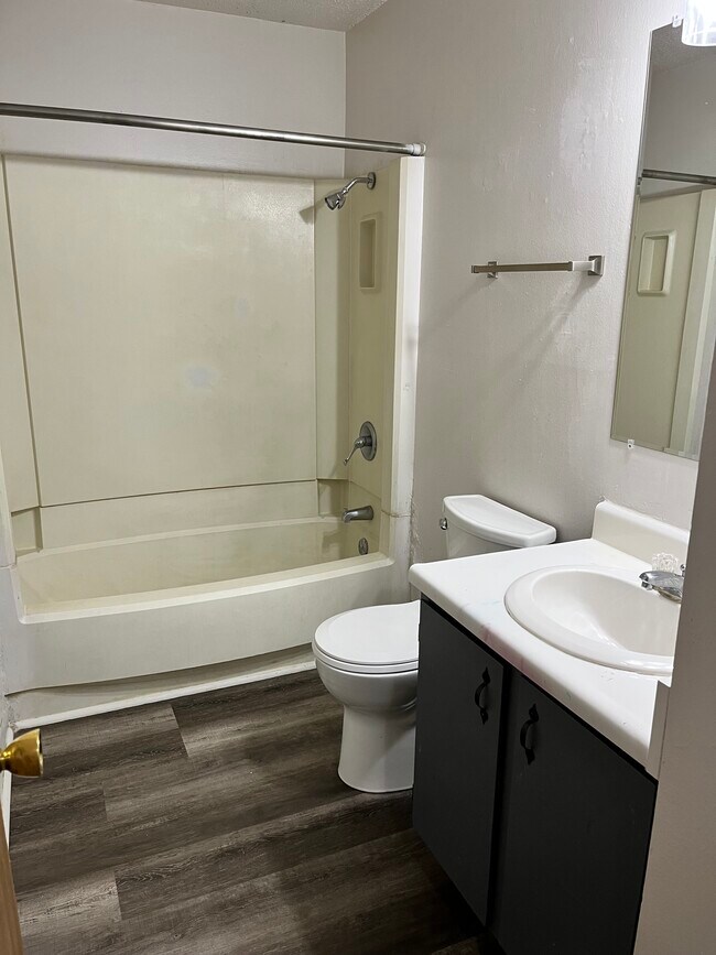 Photo - 1308 E 29th St