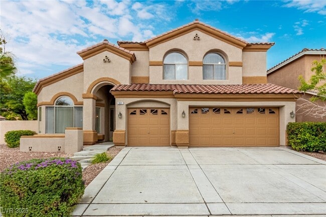 Building Photo - 1001 Eaglewood Dr