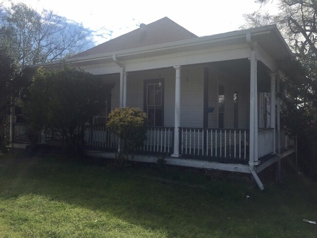 Photo - Affordable 3/2 on corner lot