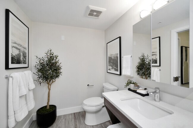 Photo - Oslo on Fifth