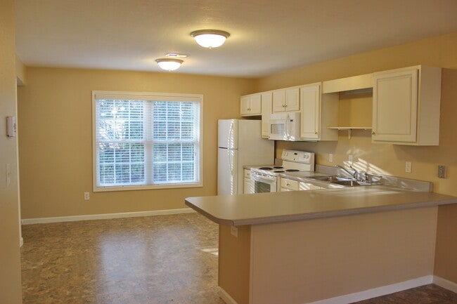 Kitchen - 125a Heatherbrook Ct