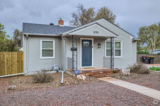 Building Photo - 1225 E Yampa St Rental