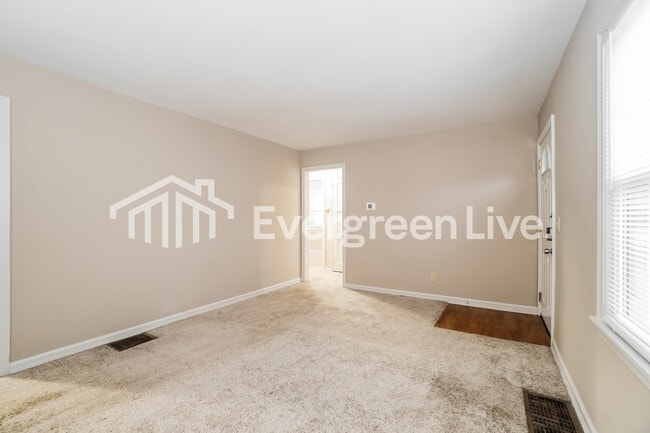 Photo - 2789 Howey Rd