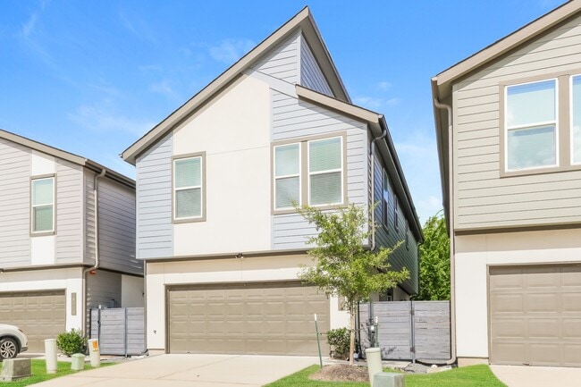 Photo - 18306 W Centro Cir