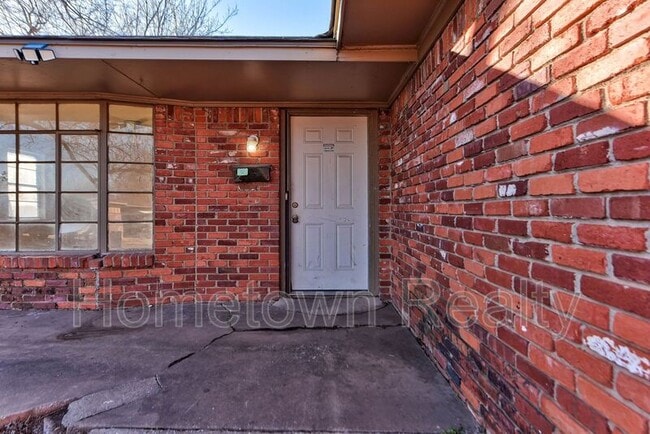 Photo - 332 NW 85th St