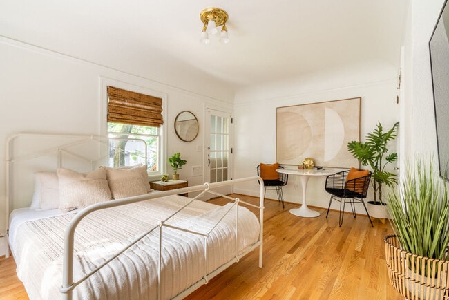 1028 SE Sherman St Unit SI ID1611803P