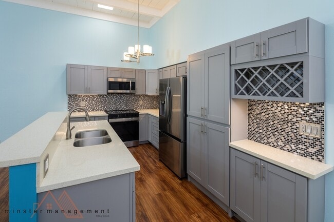 Building Photo - 47-459-459 Hui Iwa St Unit 1