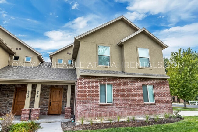 Photo - 939 W 175 S