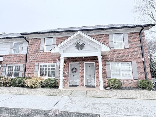 Building Photo - 209 Calhoun St