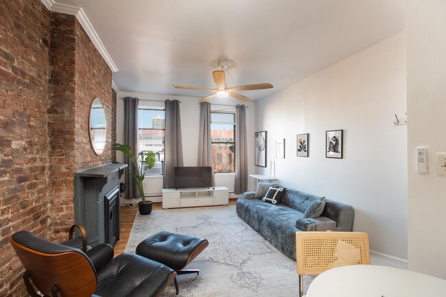 Building Photo - 315 Pavonia Ave Unit 7