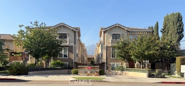 Building Photo - 721 Arcadia Ave