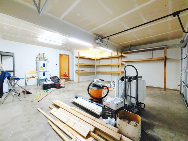 Photo - 1821 Fairview St NE