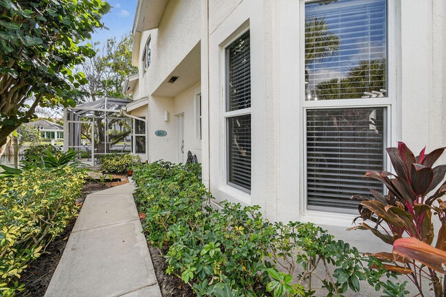 Photo - 2074 Mainsail Cir