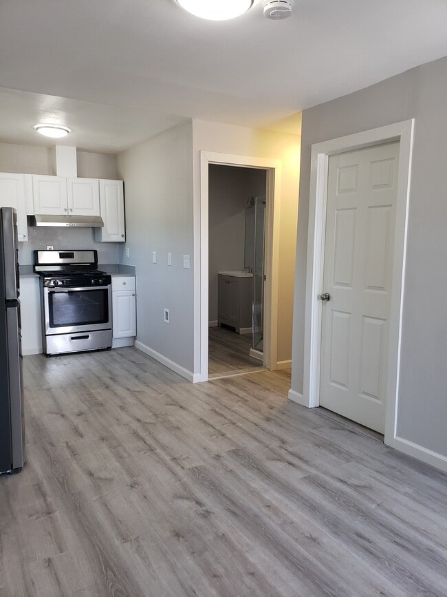 Photo - 745 5th St Unit A