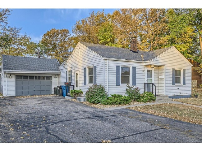 Photo - 18 Park Ln