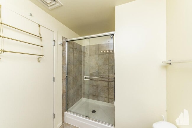 Photo - 3 bedroom in Chicago IL 60606 Condo Unit 1911