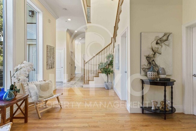 Photo - 6588 Longwalk Dr