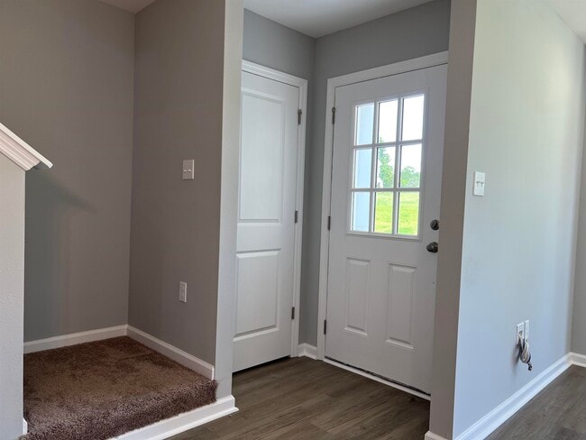 Photo - 2844 Mews Lndg