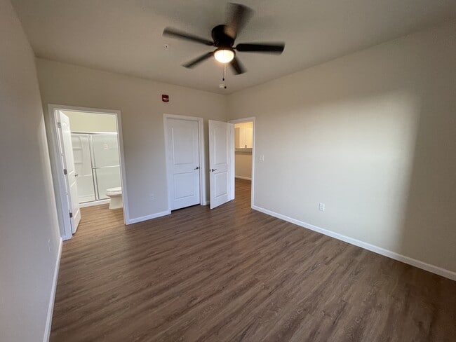 Photo - 136 Harmony Mdws Ct