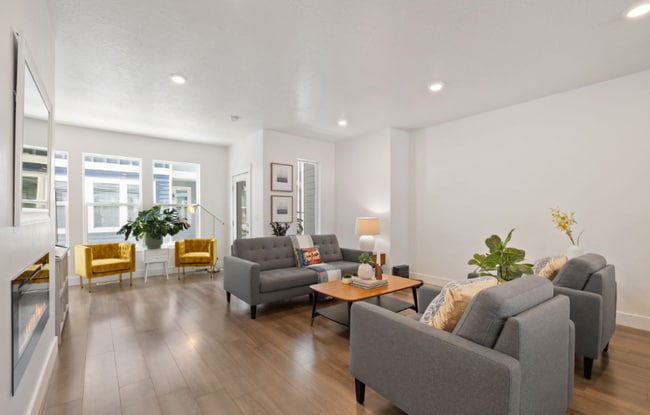 Photo - 4713 Hillhouse Cv