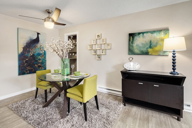 Dining and Living Space - The Renton Sage Apartments