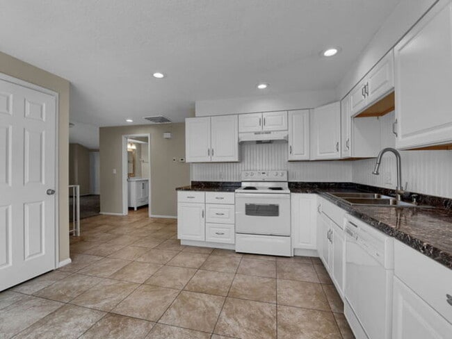 Photo - 2799 W 5500 S