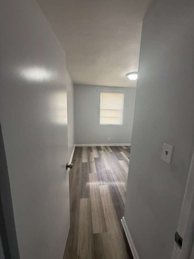 Photo - 1305 W 6th St Unidad 2