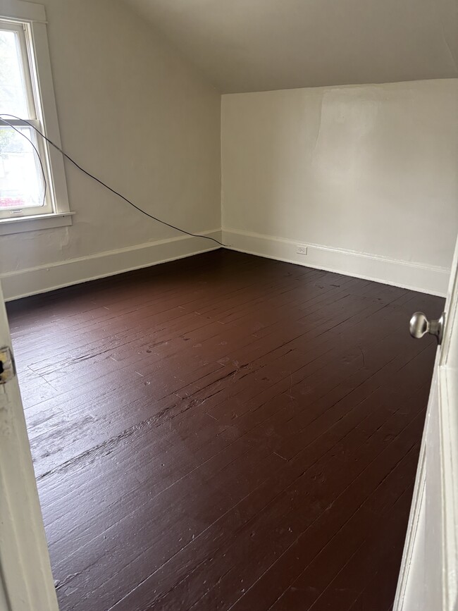 Photo - 231 Dickinson St SW