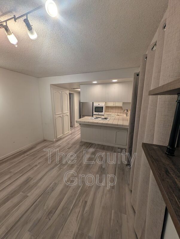 Photo - 4017 W Hillsdale Ct