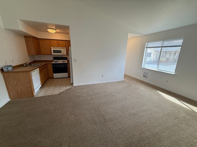 Photo - mar235 Unit A