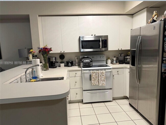 Photo - 11060 SW 196th St Unit 607