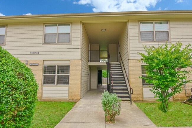 Photo - 1501 S Bolton St