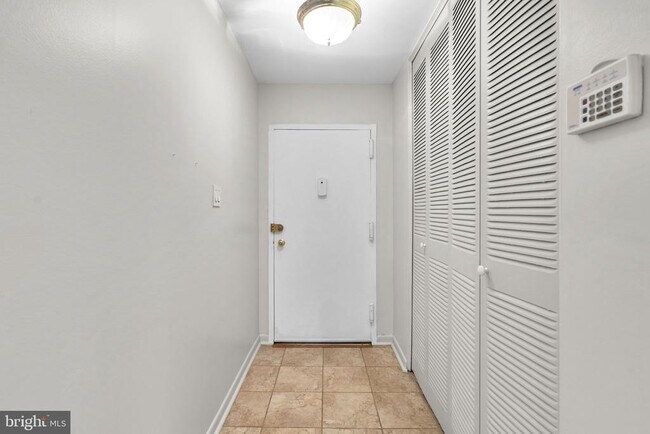 Photo - 10643 Weymouth St Unit 103