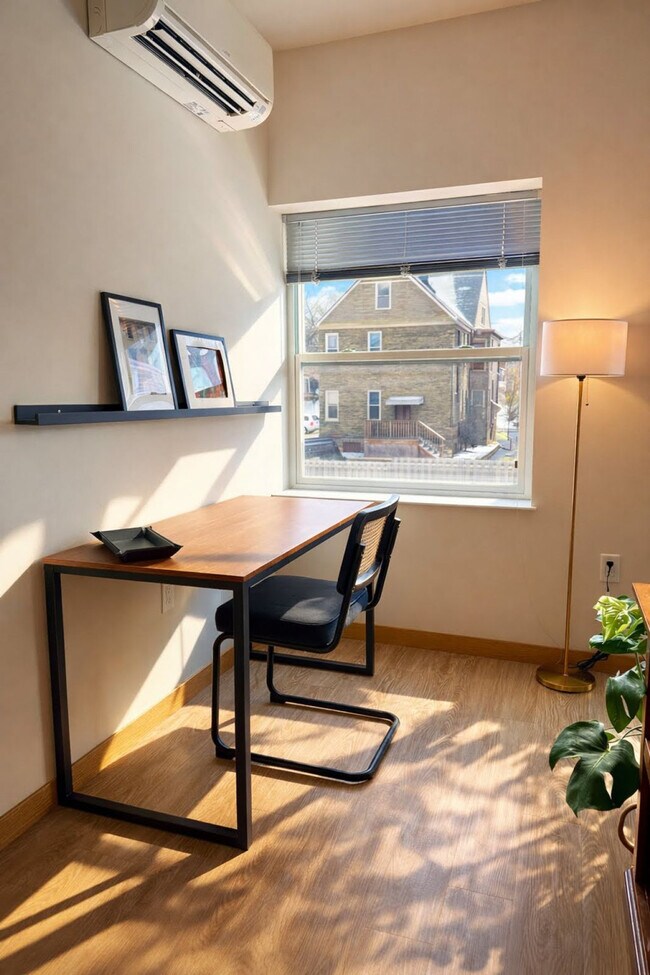 1640 N Water St Unit SI ID1379063P