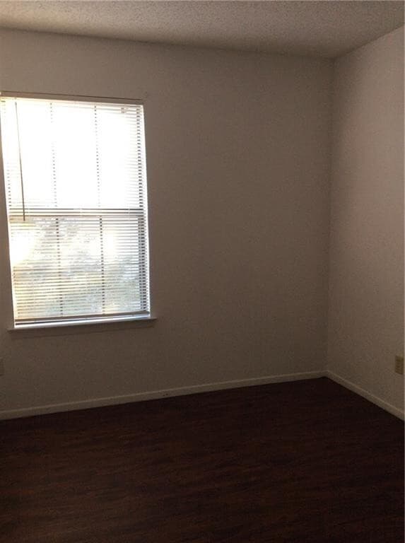 Photo - 852 W Collins St