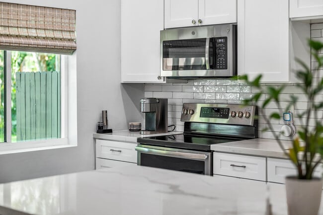 Photo - 3811 Arelia Dr