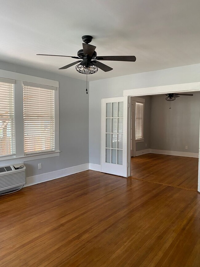 Photo - 318 E Park Ave Apartment Unit 320 E Park Ave (Downstairs)