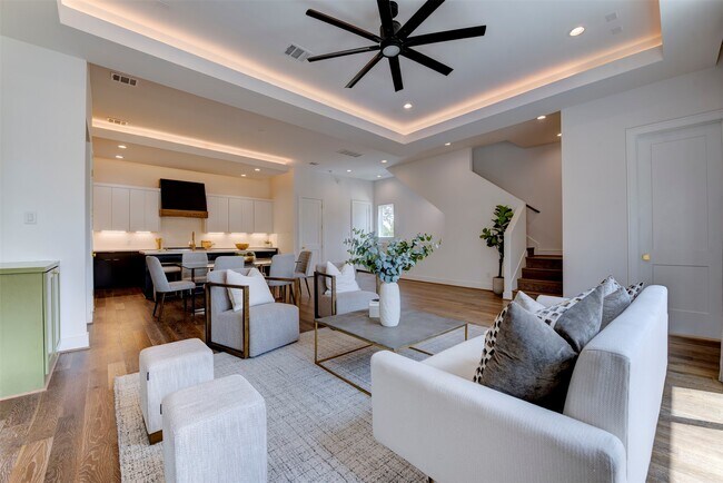 Photo - 7120 Gary St
