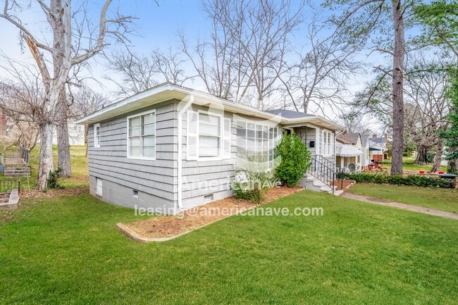 Photo - 1528 5th Ave W