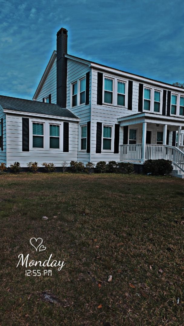 Photo - 711 Marine St