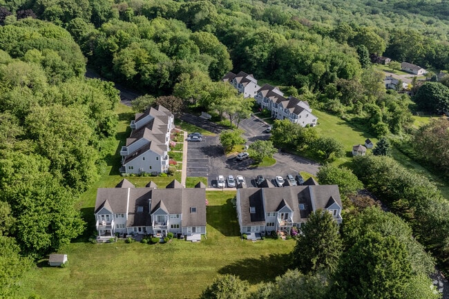 Exterior - Victoria Manor