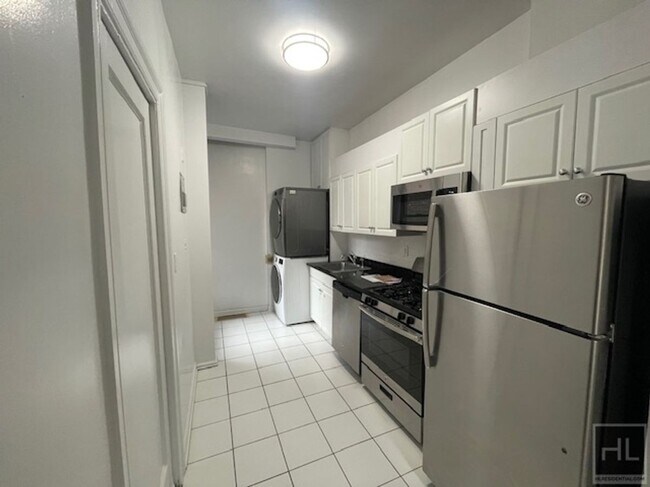 Photo - WEST 104 STREET Unidad 54