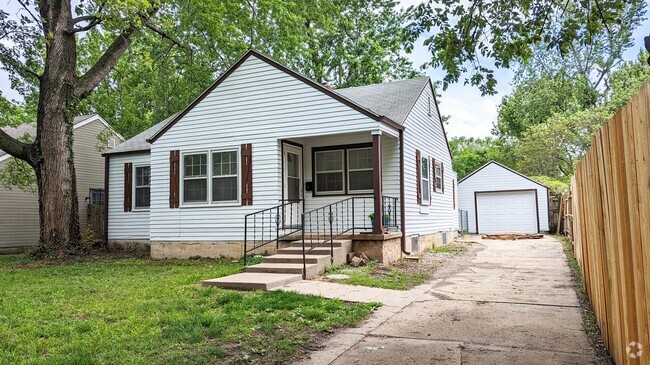 Building Photo - 505 Bertrand St Rental