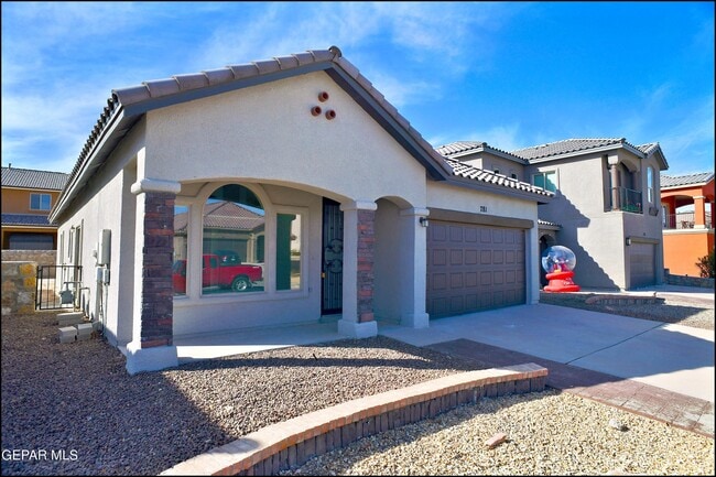 Photo - 781 Croxdale St