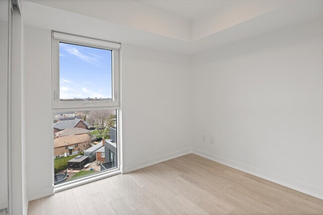 Building Photo - 480 Wilson Ave Unit 1