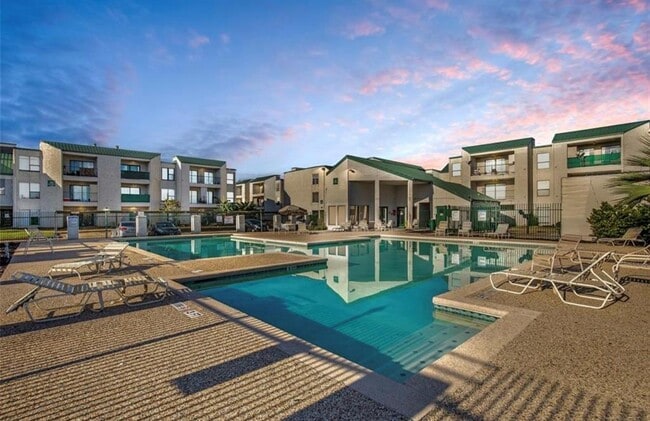 Photo - 2820 S Bartell Dr Condo Unit 313