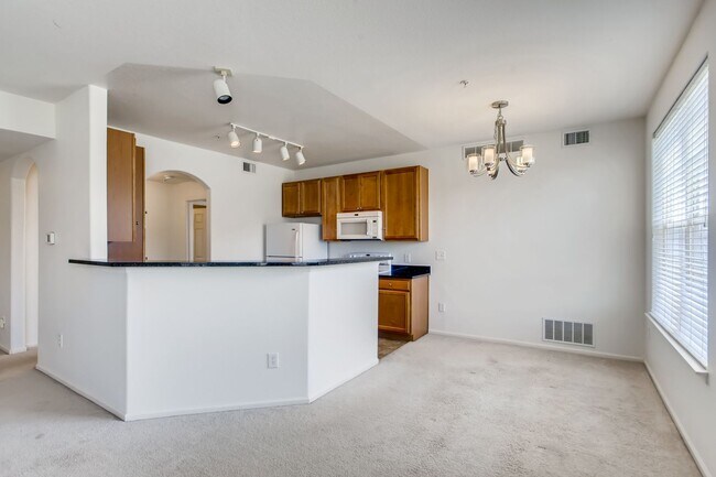 Photo - 1450 Blue Sky Way Unidad 12-208