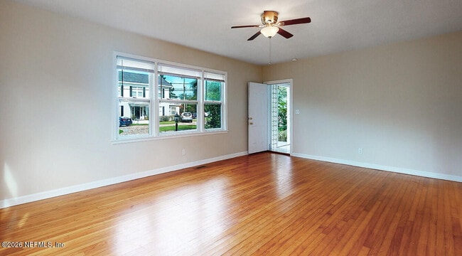 Photo - 1274 Belmont Terrace