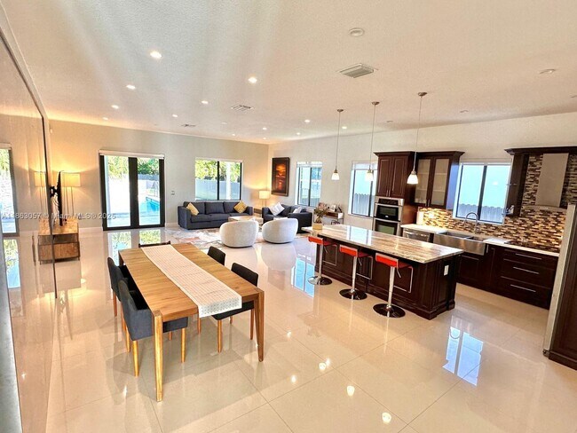 Photo - 15750 SW 90th Ave